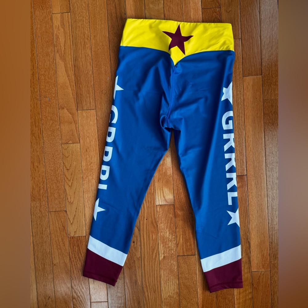 Grrrl Super Hero Leggings, Size Weili/Victoria (Small’ish)